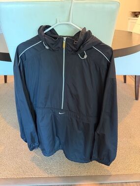 Nike Gray and Black Mesh-Lined Pullover Jacket